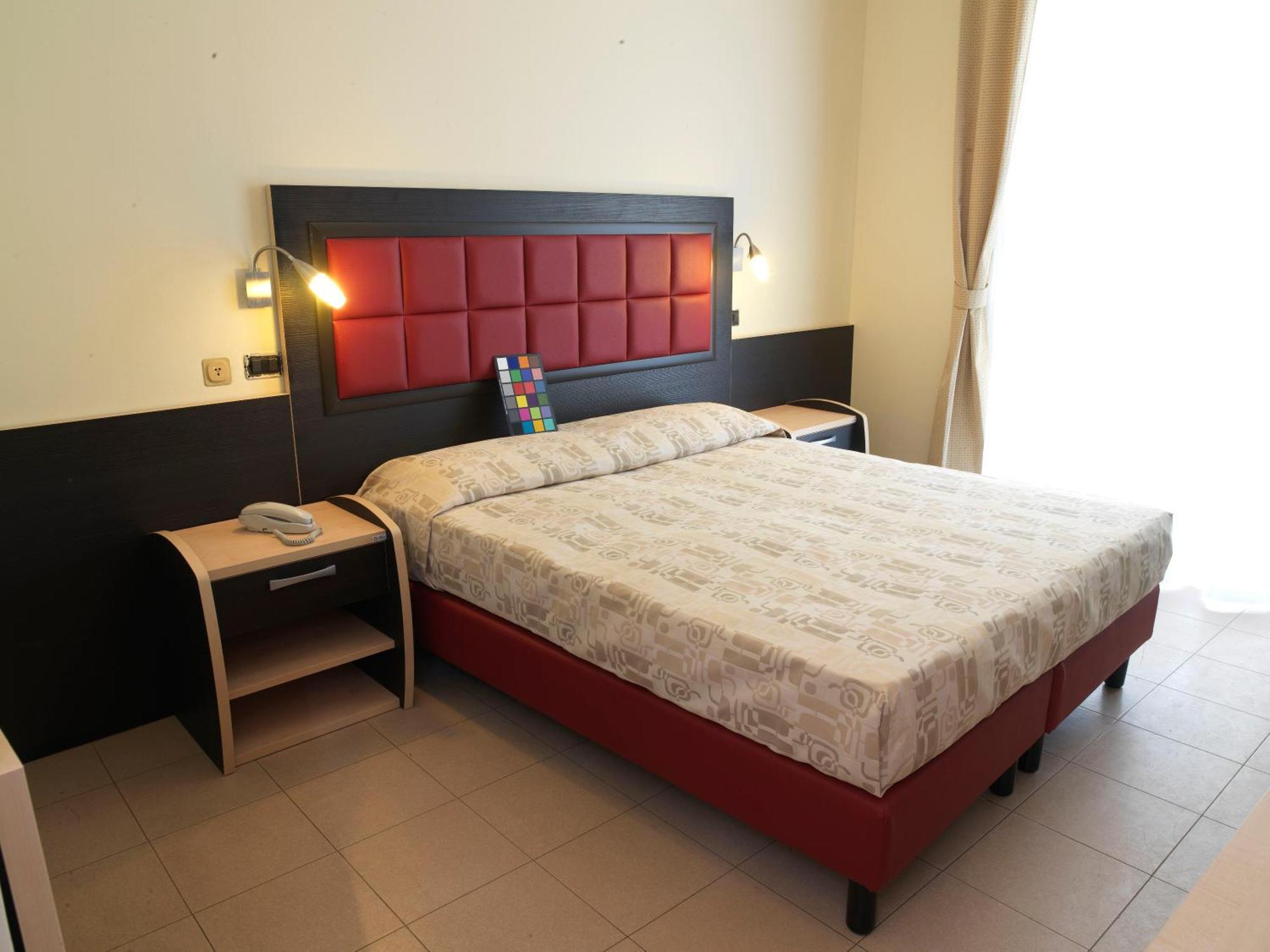 Hotel Arno Rimini Phòng bức ảnh